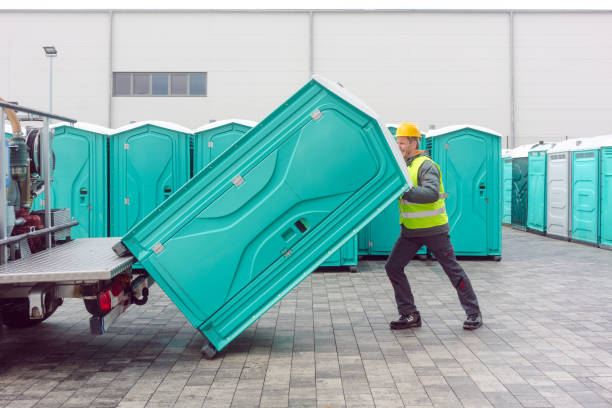 Best Portable restroom trailer rental  in Brooklyn Heights, OH